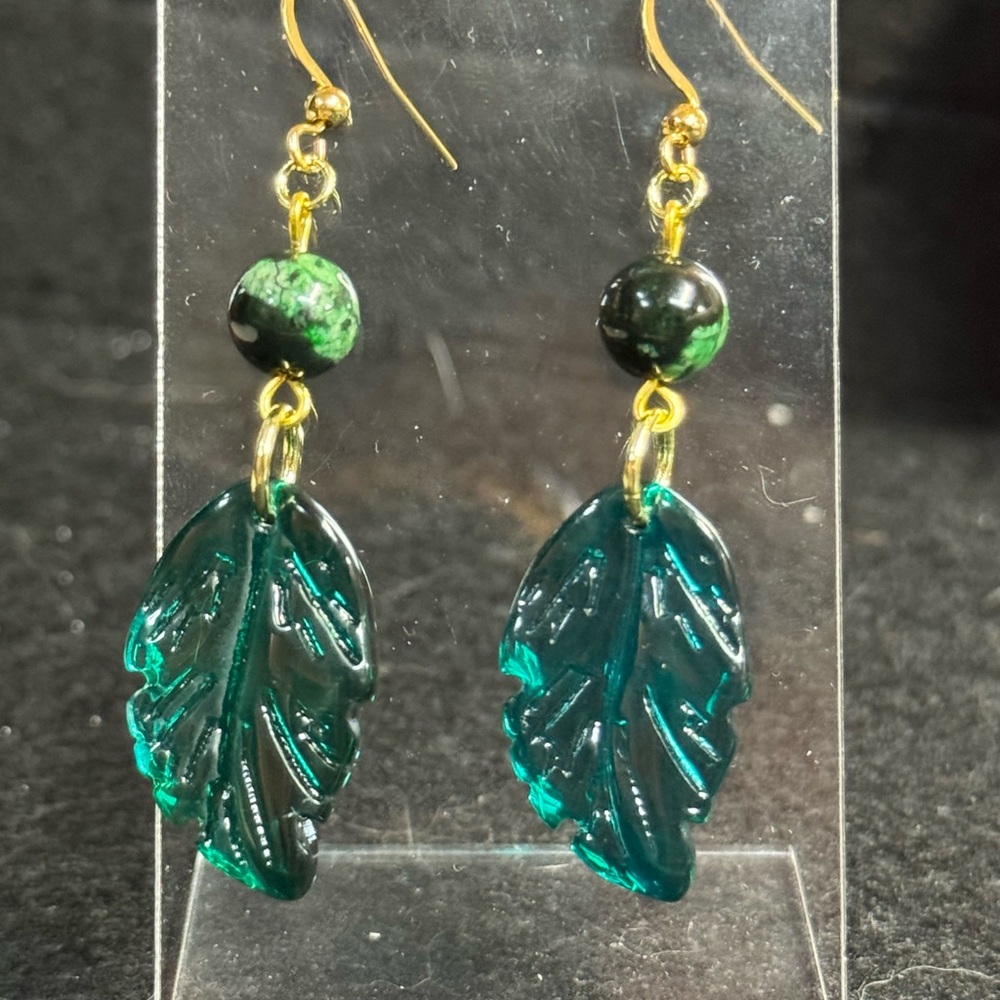 Elegant Green Glass Leaf Earrings